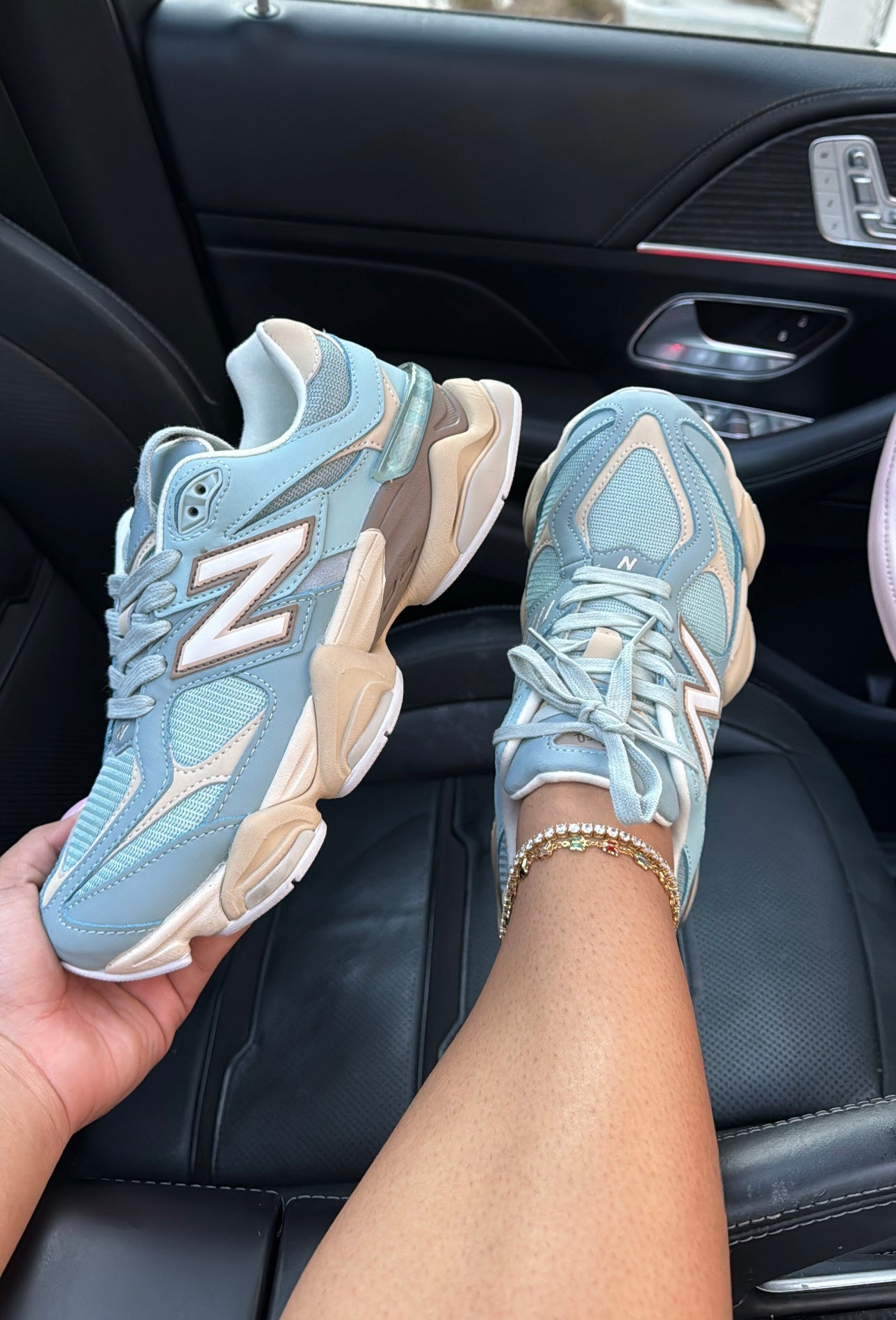 blue & brown nb sneakers