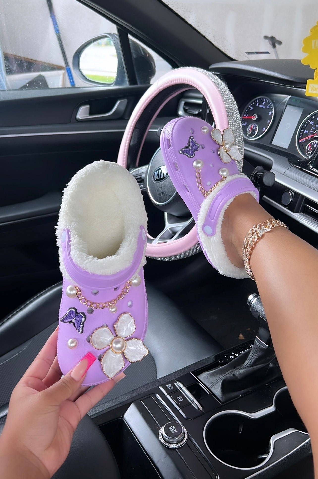pearl flower fur crocs