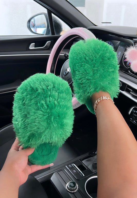 fur comfy slides
