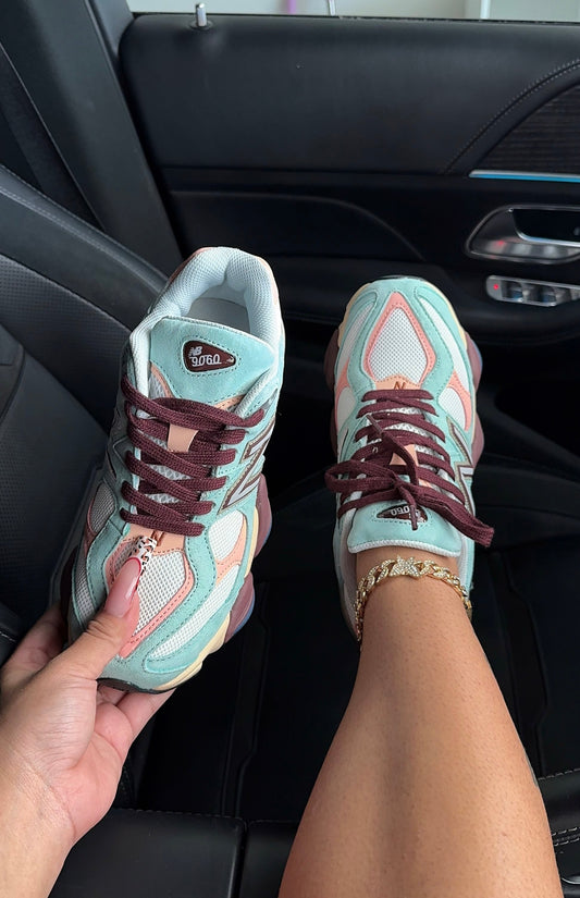 burgundy nb sneakers